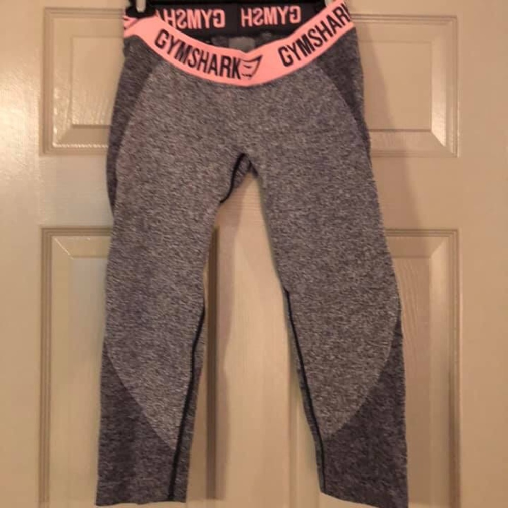 Gym shark Capri leggings